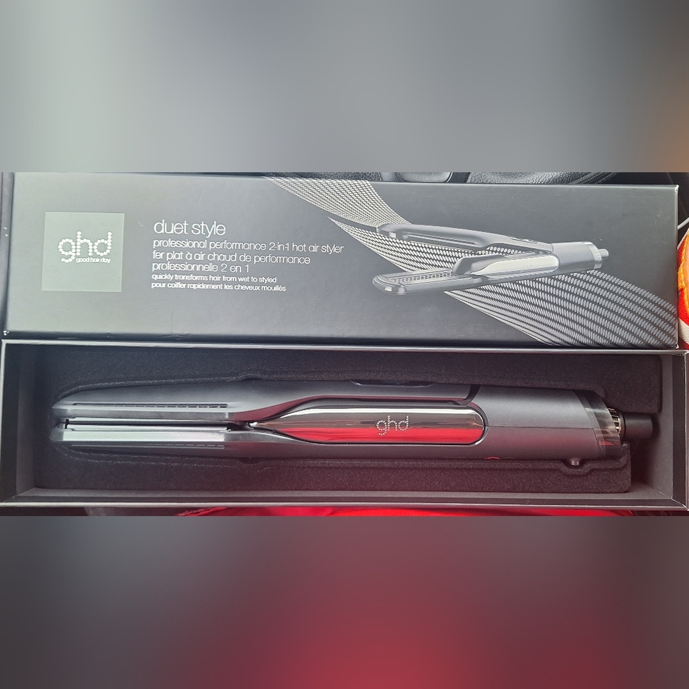 GHD Duet Hair Styler
